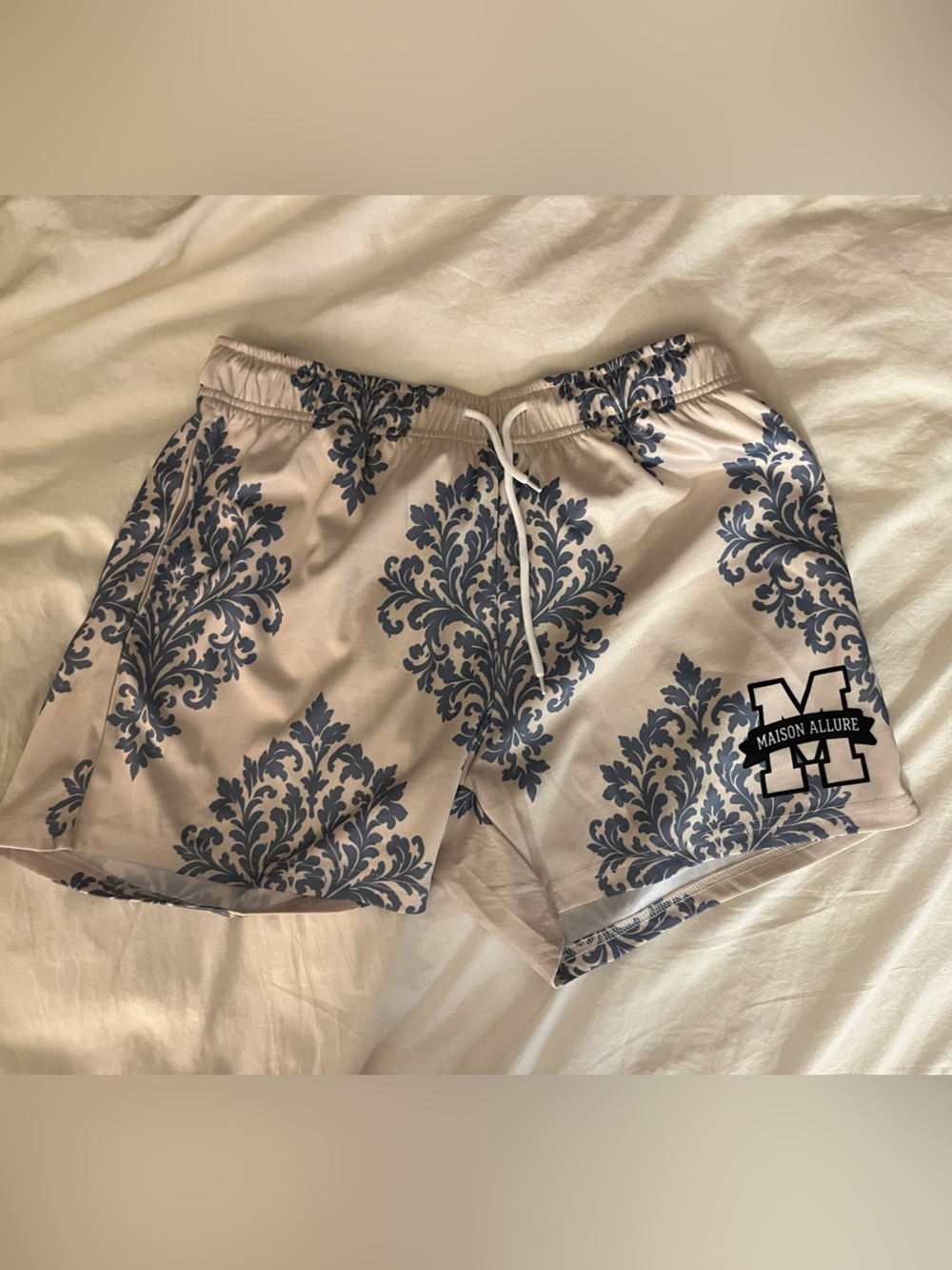 Maison Allure shorts